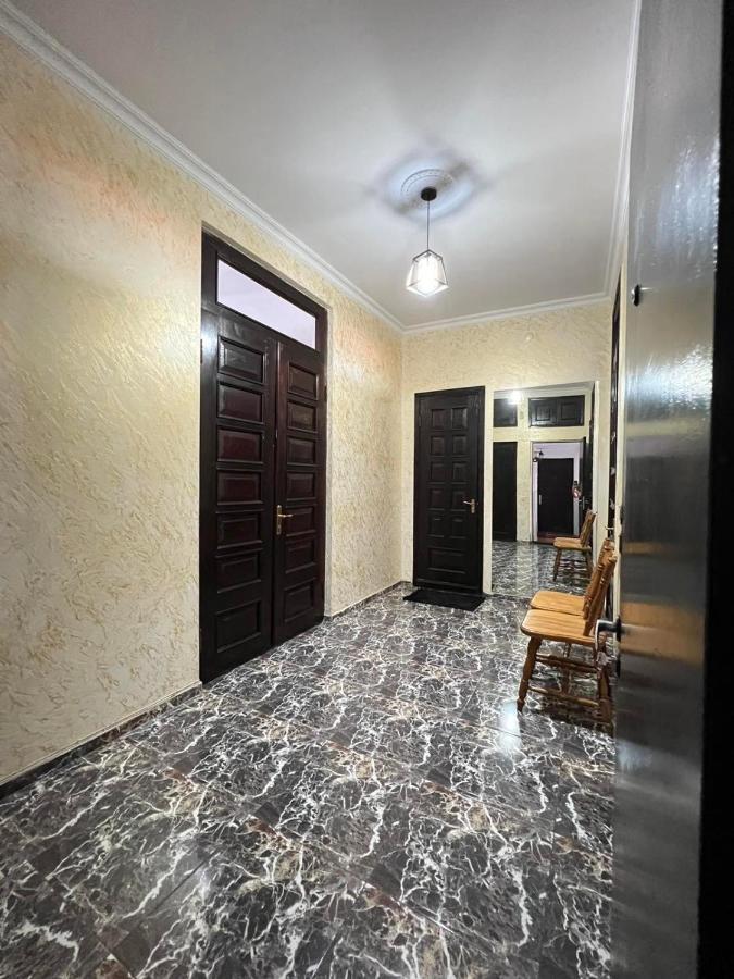 Apartamento Heart Of Boulvard Batumi Exterior foto